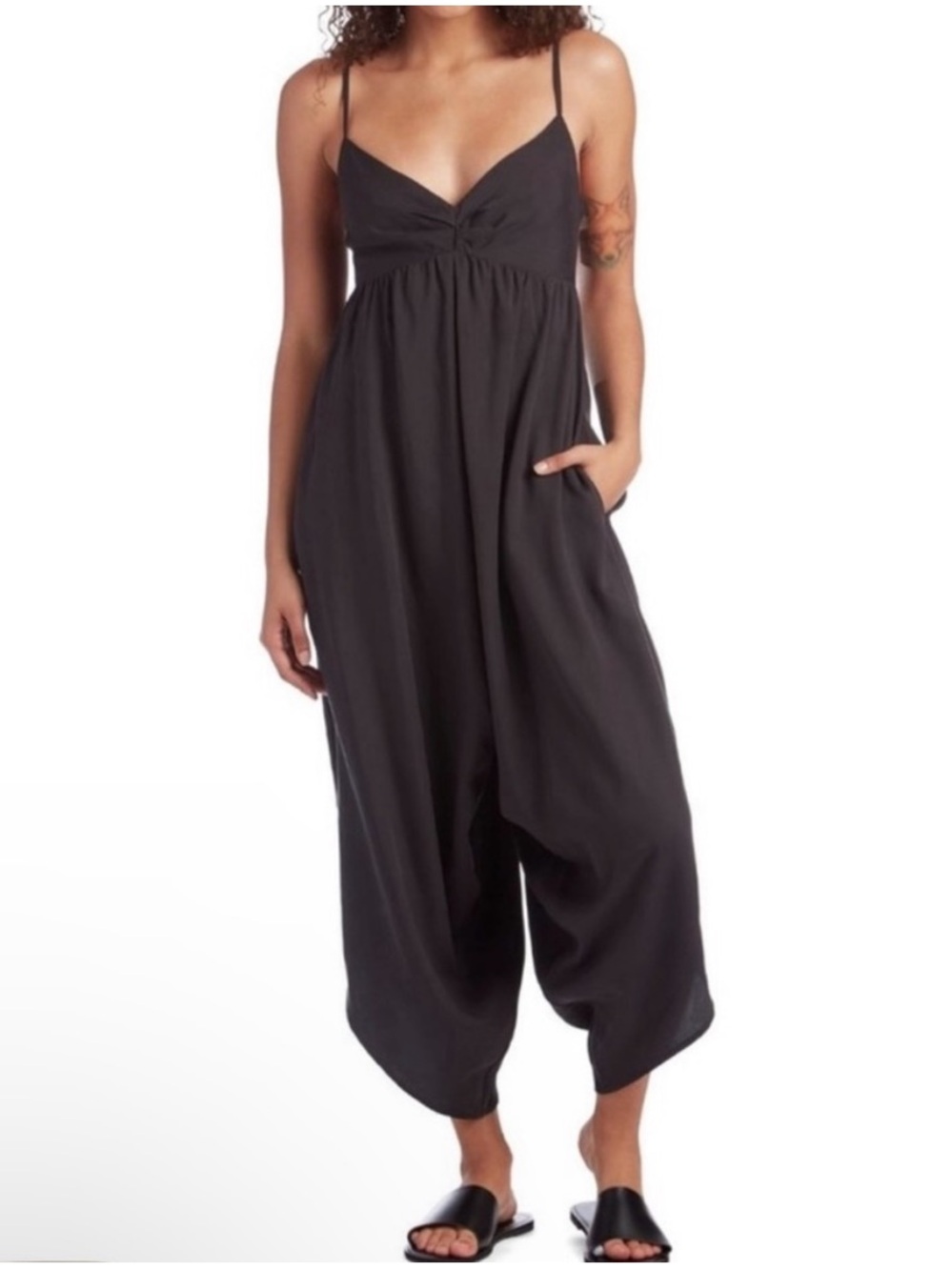 Patagonia Wide Leg Jumpsuit w/ Open Back with Adjustable Straps size Medium